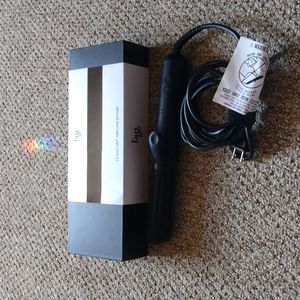 Lange LE Duo Airflow Styler. Color black.